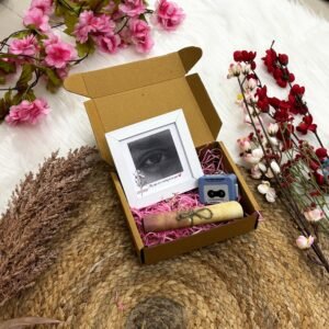 Vintage Couple Eyes – Love Hamper